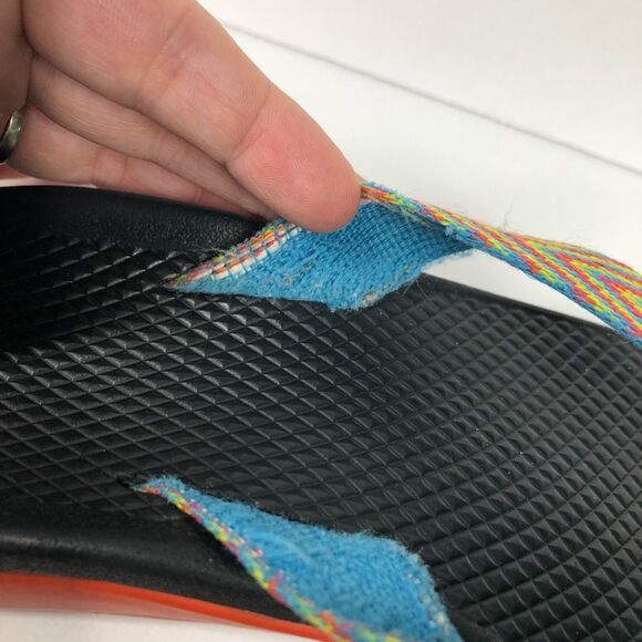 Chacos Flip Vibe EcoThread Flip Flops Thong Sandals Rainbow Chevron Size 7 - Picture 10 of 10